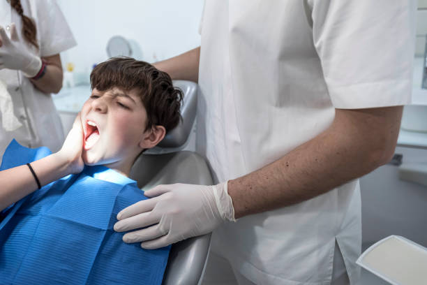 Best Cosmetic Emergency Dentistry in Hometown, IL